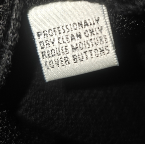 ST. JOHN BASICS Santana Knit Blazer Black Gold Crest Buttons Made In USA Size 12 - Picture 9 of 9